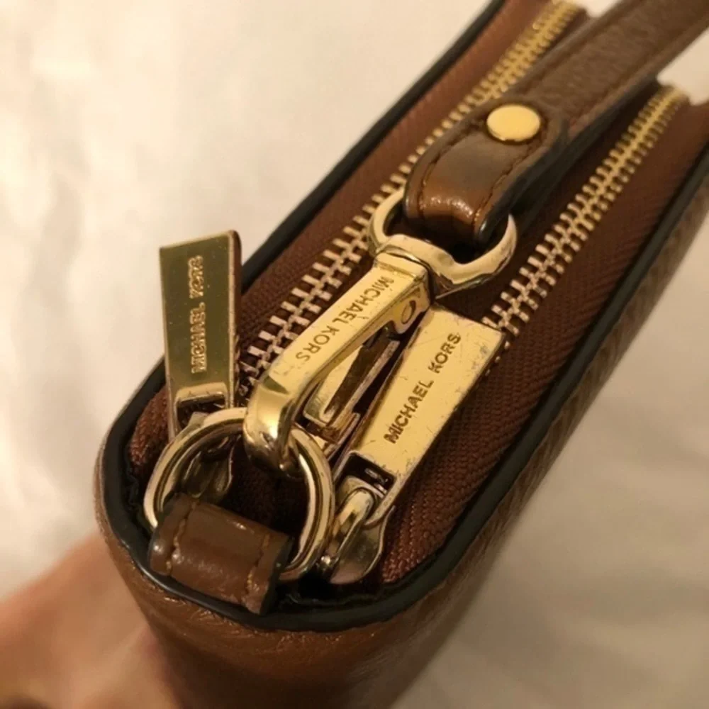 Michael kors brown leather wristlet wallet